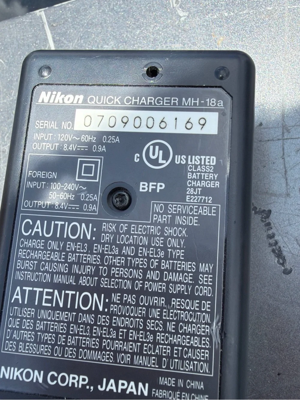 OEM Genuine Nikon MH-18a Quick Battery Charger for Nikon EN-EL3 EN-EL3A EN-EL3E